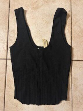 STYLE U top, black, size medium